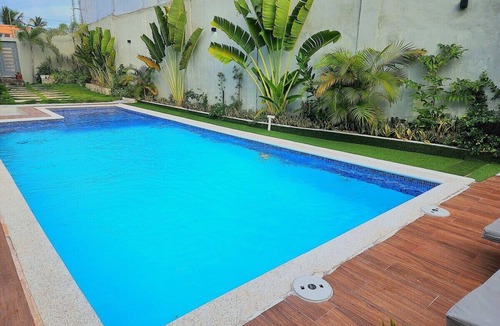 Bajos de Haina Apartment | Piscina Privada Grande, BBQ Alojamiento