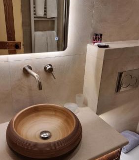 Delfoi Hotel | Pitho