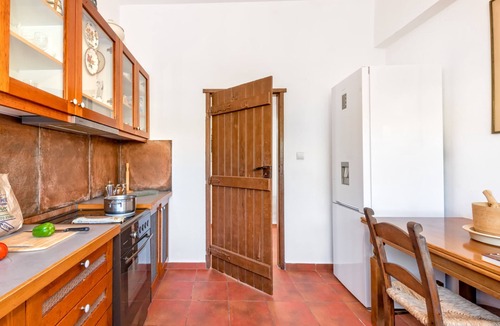 Platanias Town House | Platanias Beachfront Villa Elsa-90m to main Square