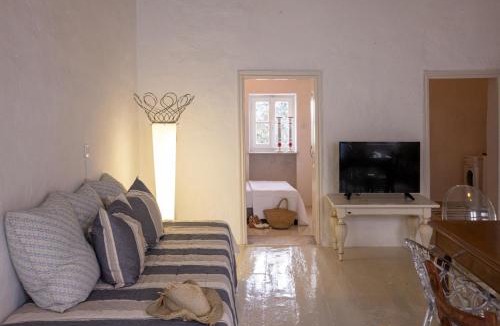 Panormos House | Platanos Cycladic house