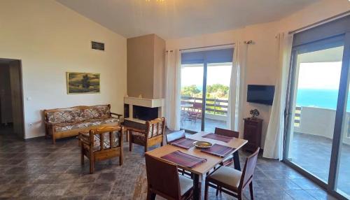 Paralia Porovitsis Apartment | Platanos View