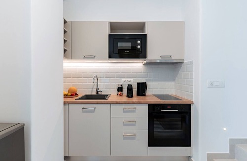 Kamari Apartment | Platies Luxury Maisonette
