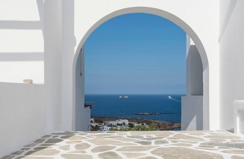 Parasporos Villa | Platinum Paros Villa | 2 Bedroom Villa | Access to Pool & Amazing Sea Views |.