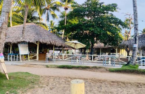 La Ceiba House | Playa Bonita Villa With BBQ & Washer