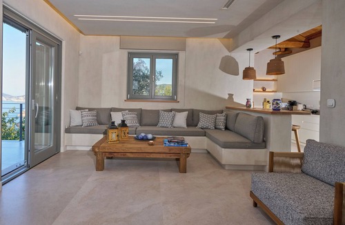 Skopelos Town Villa | Pnoé Residence is an elegant and modern home that has been fully renovated