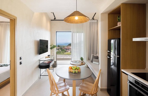 Paliouri House | Pnoes Luxury Suites