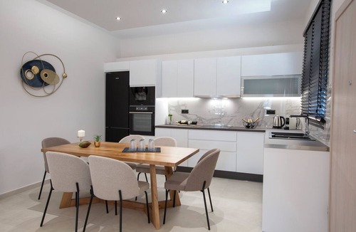 Lefkada Town House | Pomaria Residences