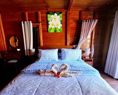Mumbul House | Pondok Denly by Pigeon