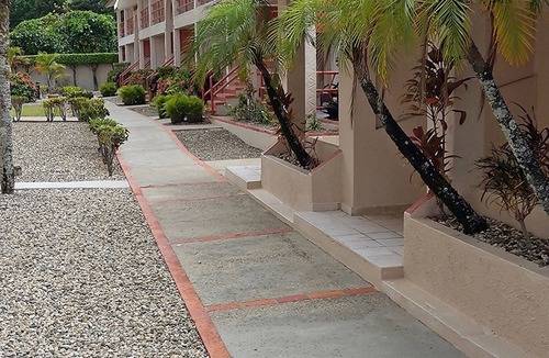 Playa Chiquita Apartment | Pool/billiard/cable TV/WiFi/free shuttle to beach/free breakfast…