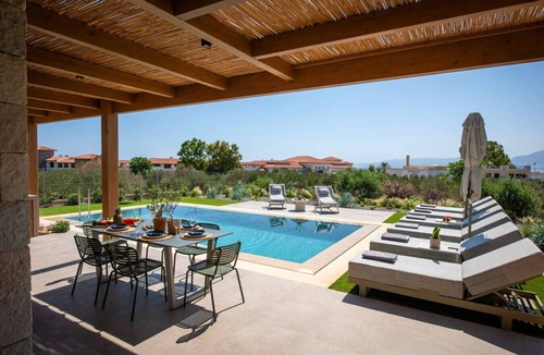 Limenas Chersonisou Villa | Pool Villa with 3 Ensuite Rooms