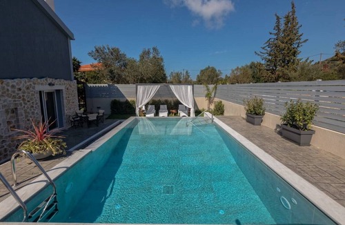 Sarlata Villa | Popi's Villa