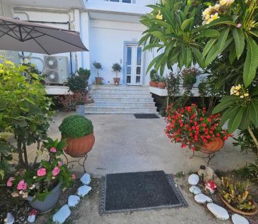 Gra Lygia Apartment | Poppis Apt
