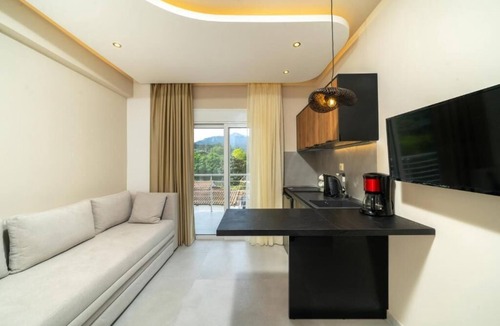 Thasos Town Apartment | Port Oasis
