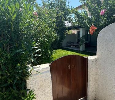 Plepi House | Porto Hydra - Villa 44