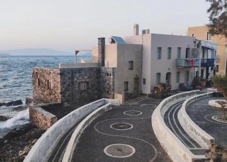 Mandraki House | Poseidon House