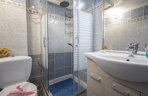 Siviri Apartment | Poseidon Seafront Apartment by RentalsPro