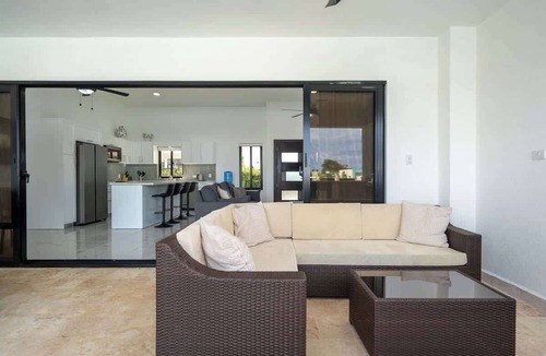 La Mulata House | Premium Modern Privacy 3BR