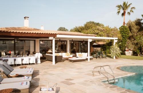 Melissopetra Villa | Private Coastal Villa in Nafplio