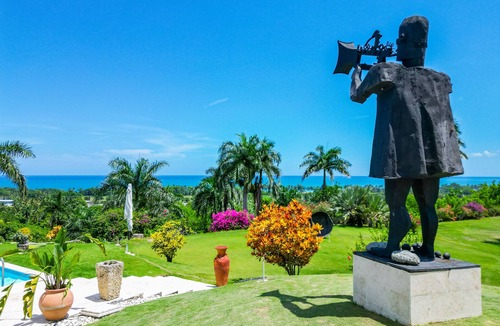 Las Canas Villa | Private & Exclusive Luxury Villa.