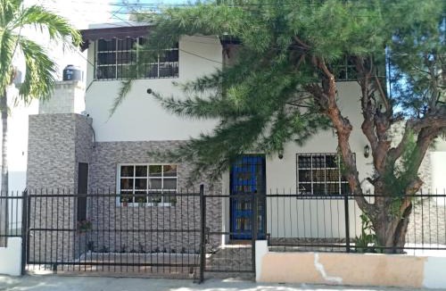 Santo Domingo House | Private House with Pool, AC, BBQ, Fast Wi-Fi, Pet & Family Friendly, Near Colonial Zone, Mirador Sur Park & Ocean, in Santo Domingo