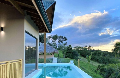 Yaque Arriba Villa | ✔️PRIVATE INFINITY POOL & MILLION DOLLAR LAKE VIEW