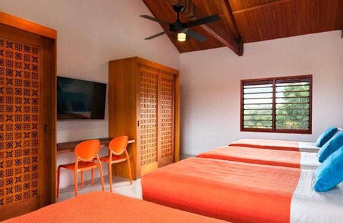 Qalito Island House | Private luxury holiday house retreat with a pool!