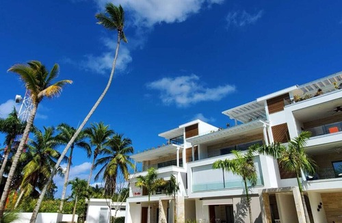 El Callejon Apartment | Private penthouse complete w/jacuzzi and pool - 5 min from the bech