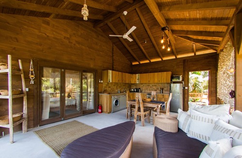 Grand'Anse Praslin Ski Chalet | Private Pool + Free Wifi + Outdoor shower La Pointe Beach Huts