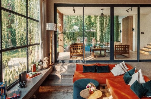 Tibubeneng Villa | Private Pool Villa | Rooftop Lounge | Berawa