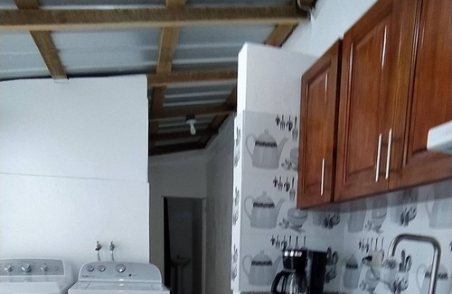 Barrio Las Yaguitas Apartment | Private Room with Kitchen and Laundry
