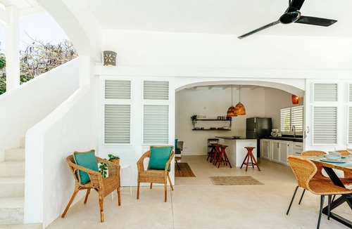 La Iglesia Villa | Private Villa 5BR A/C/80m beach-restaurants-bars/private pool & garden/WIFI