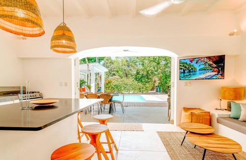 La Iglesia Villa | Private Villa 5BR A/C/80m beach-restaurants-bars/private pool & garden/WIFI