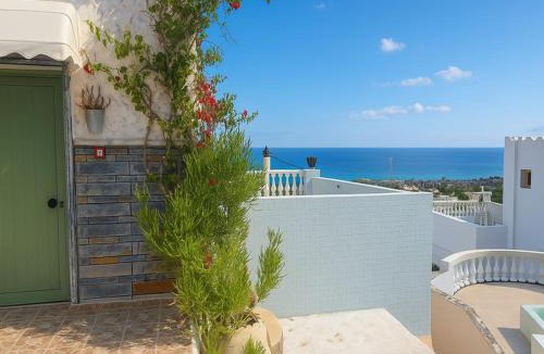 Piskopiano Apartment | Private villa full view for up to 10 vacationers