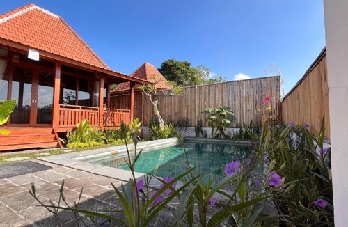 Peliatan Villa | Private villa Marigold private pool