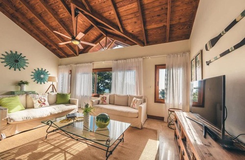 Sanchez Villa | Puerto Bahia Villa Pool BBQ & Amazing views