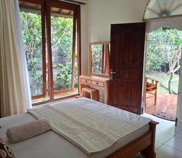 Pengosekan House | Puja Arsri Homestay - Reiki Healing