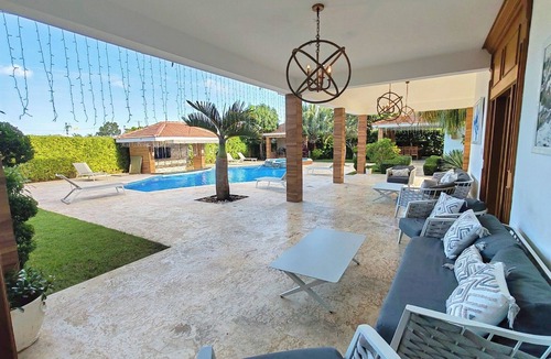 Playa Bibijagua Villa | Punta Cana 5BR Lux Gold Villa + Bonus