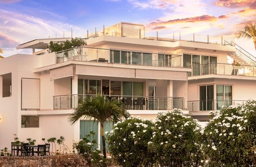 Bavaro Villa | Punta Cana 8 BR Luxury Beach Mansion + Bonus