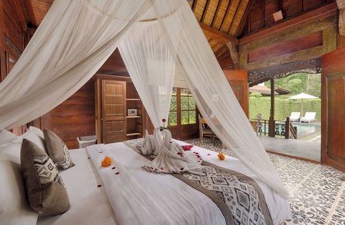 Lodtunduh Hotel | Puri Tupai