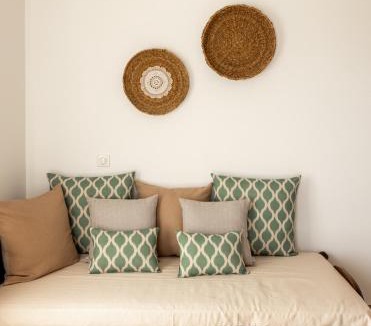 Kampos Apartment | Queen bee seafront