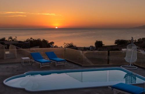 Karterados House | Queen of Santorini