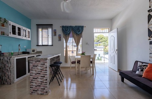 Samana Apartment | QUIET RETREAT/JACUZZI/BBQ.