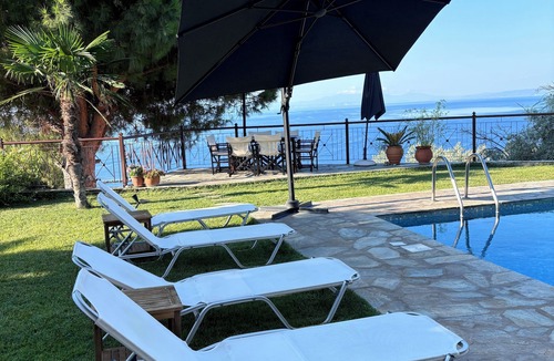 Glossa Villa | Quiet villa with breathtaking views, garden and private pool!