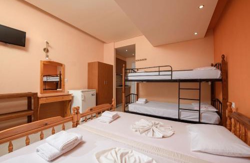 Megalos Prinos Hotel | Qyra Studios
