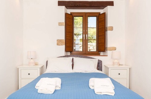 Skala Villa | R 1086 Leon’s Villa Sofia With Sea view, Private Balcony or Terrace & Barbecue
