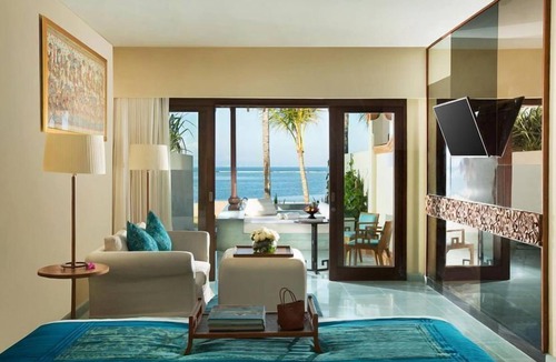 Kuta Selatan Apartment | R 198 Elegant Suite Ocean View with Jacuzzi with Breakfast