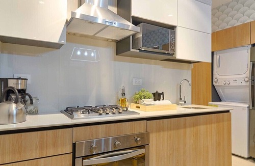Viejo Arroyo Hondo Apartment | ®{Peaceful~Retreat} @DowntownSD +HotTub+Gym+Family