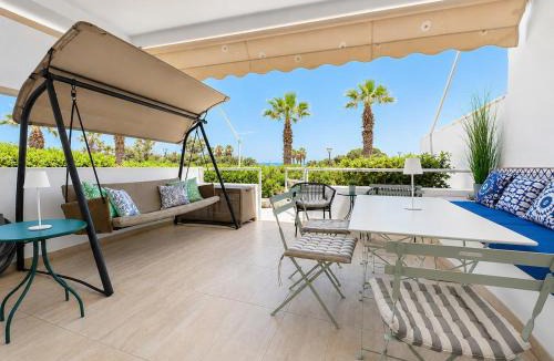 Rafina-Pikermi House | Rafina Blue Horizon Maisonette with Garden by ΜΡS
