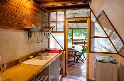 Teahupoo Ski Chalet | RAIATEA- Fare Cascades Nui