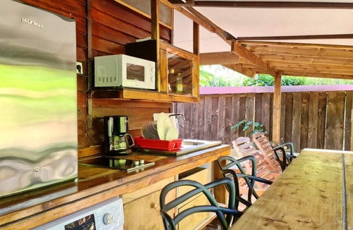 Teahupoo Ski Chalet | RAIATEA - Fare Feti'i